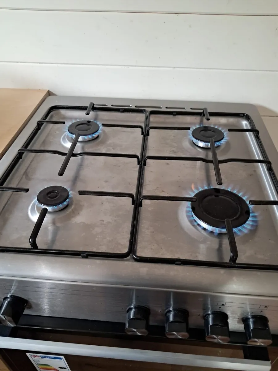 Cooker (Duel Fuel) electric oven/gas hob - Image 2