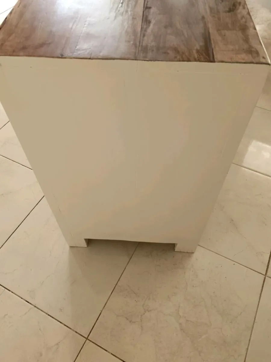 Sideboard - Image 4