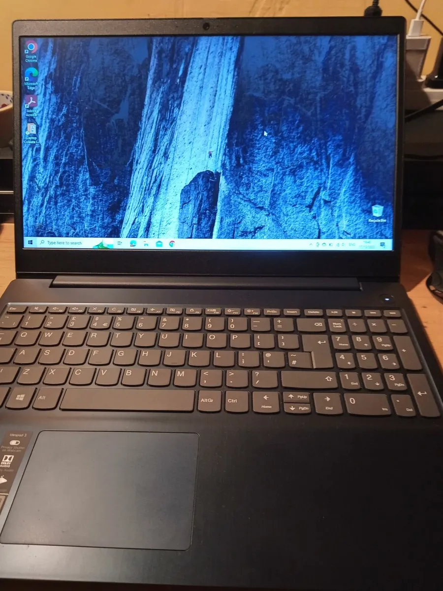 Laptop - Image 3
