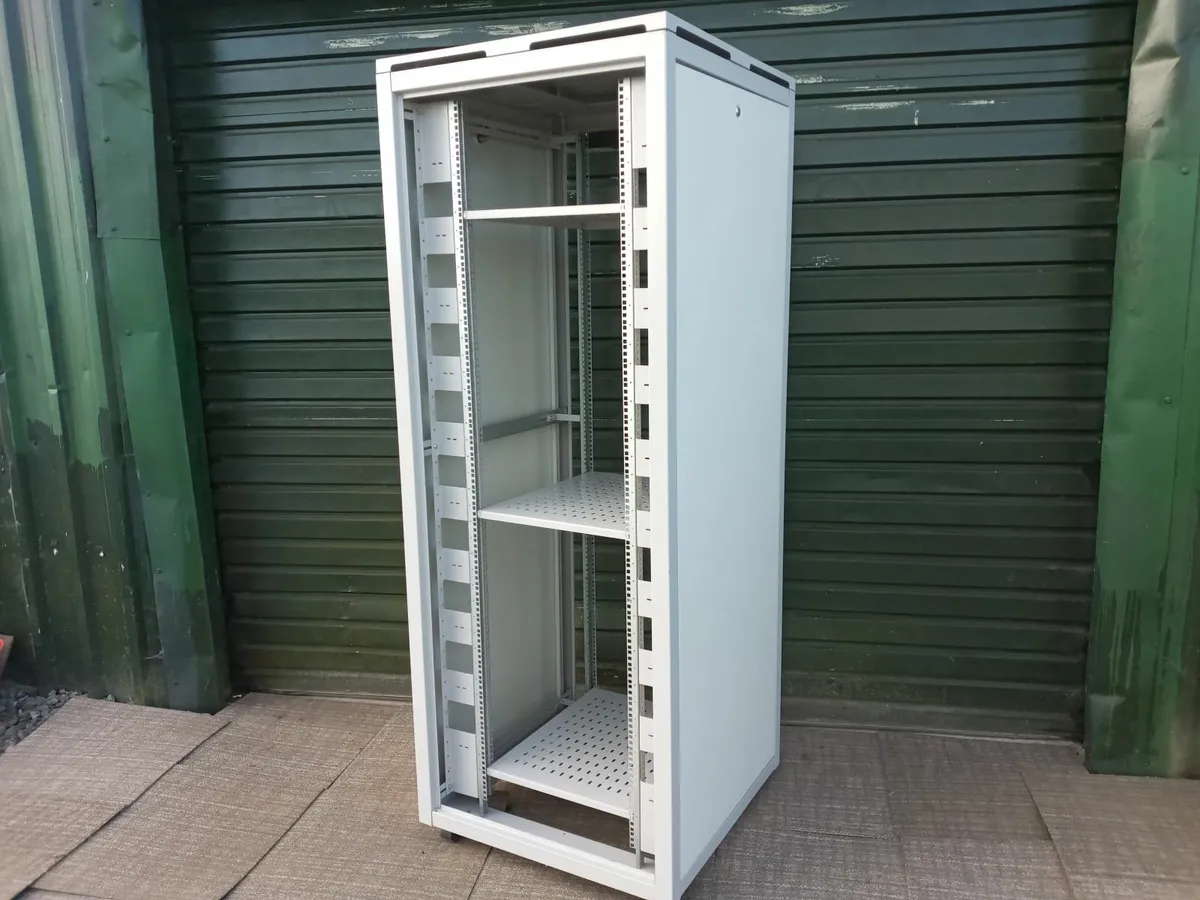 Delivery - Server Cabinet Comms Cabinet - Image 1