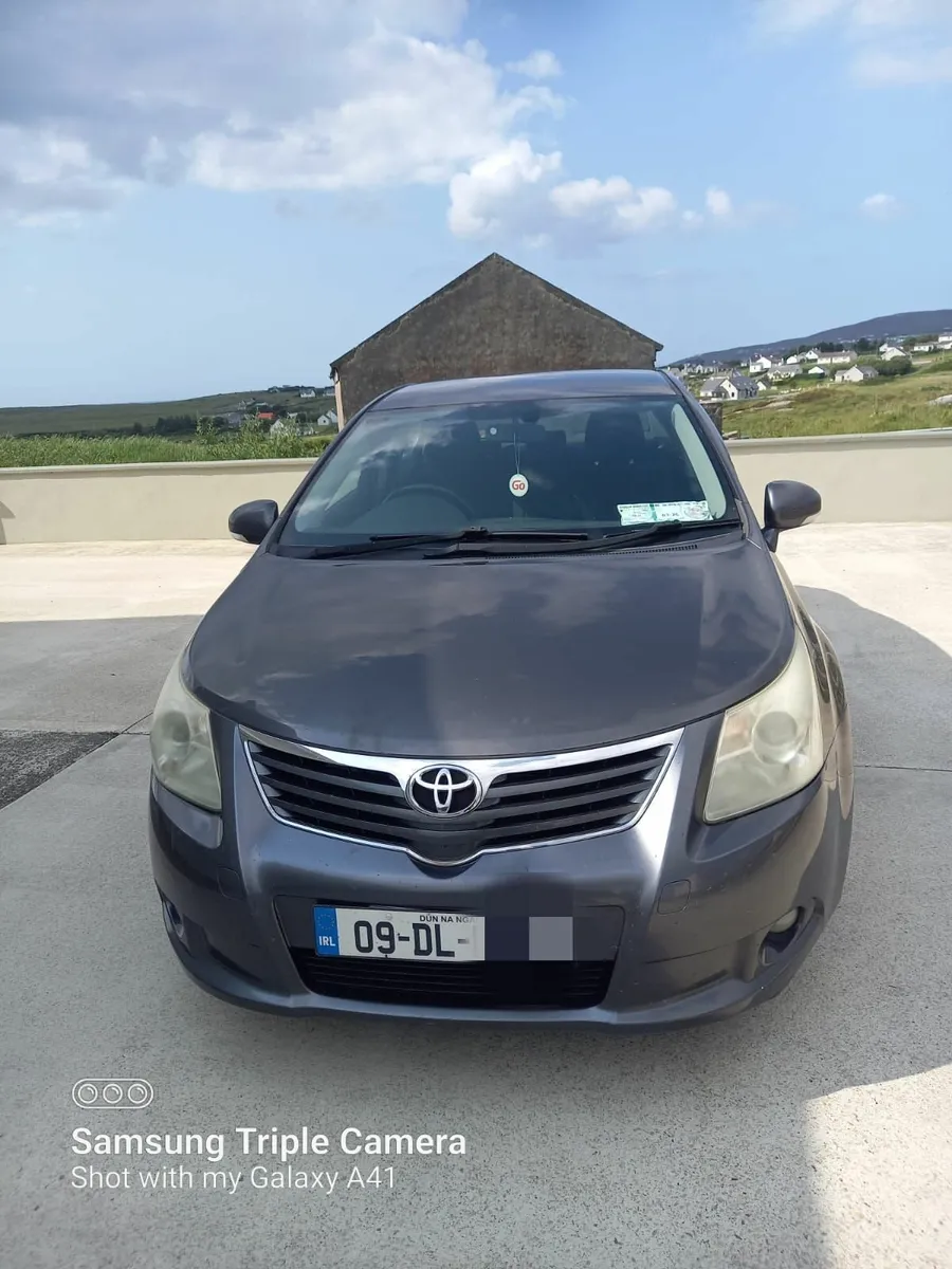 Toyota Avensis 2009 - Image 2