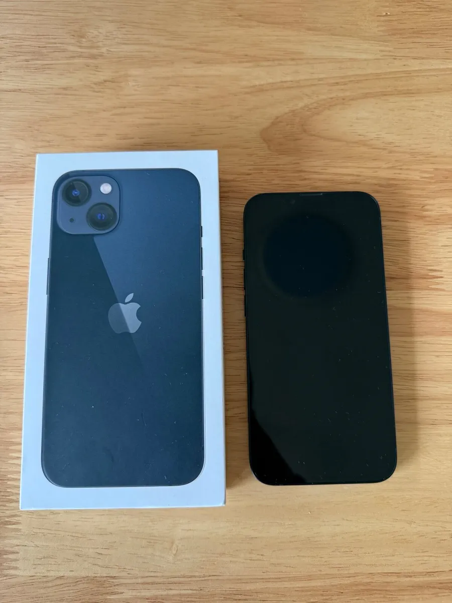 iPhone 13 - Image 1