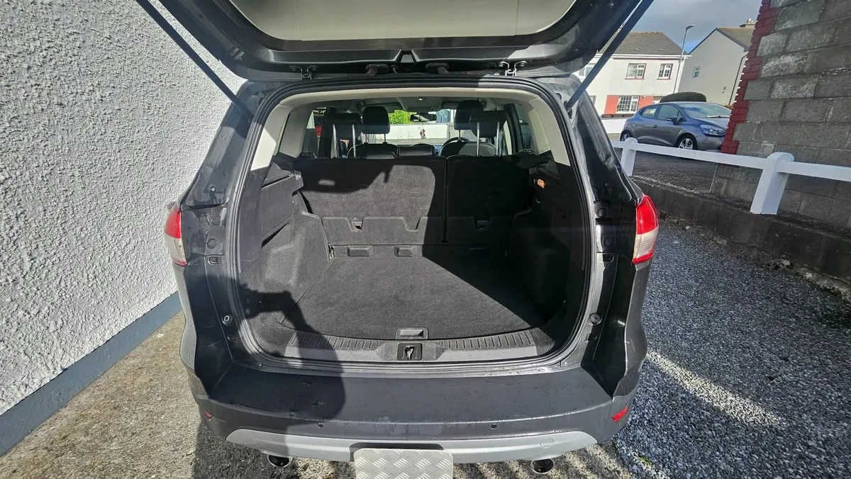 Ford Kuga 2015 - Image 4