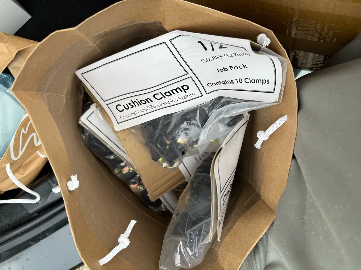 Cushion Clamps 5 packs of 10 job lot - Image 2