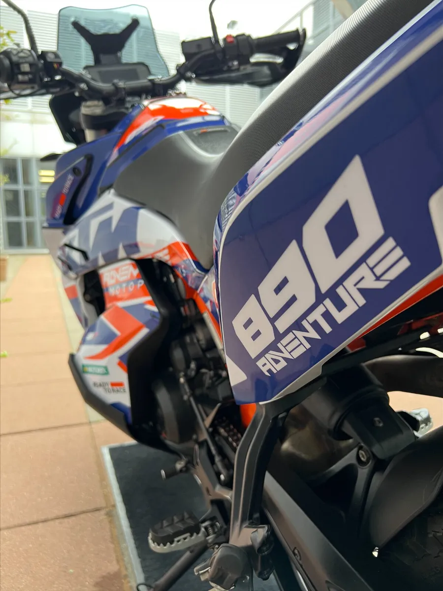 KTM 890 Adventure R - Image 3