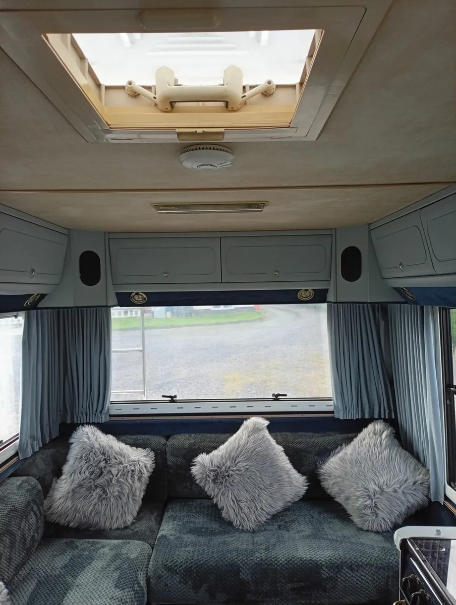Campervan - Image 3