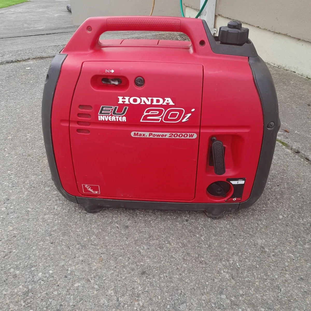 Honda EU20i inverter Generator - Image 1