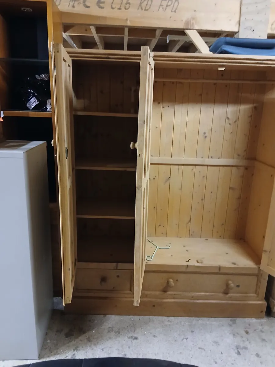 Wardrobe - Image 3