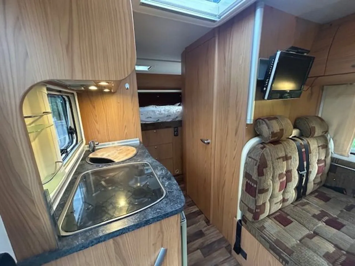 Burstner Aviano i650- 2007 - 4 Berth - End Bedroom - Image 3