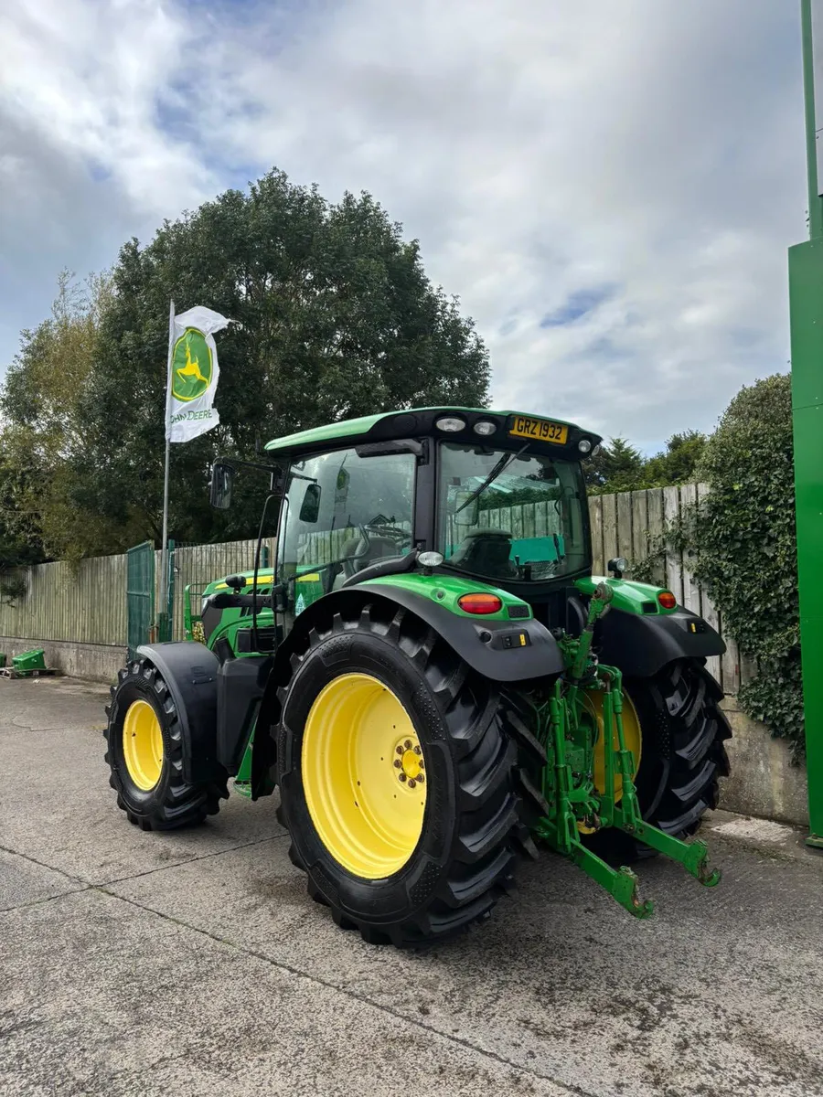 John Deere 6115R (2013) - Image 2