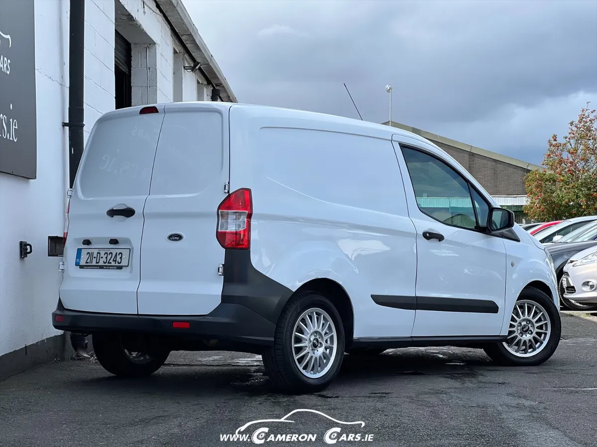 FORD TRANSIT COURIER SWB SINGLE SLIDE VAT QUALI - Image 4