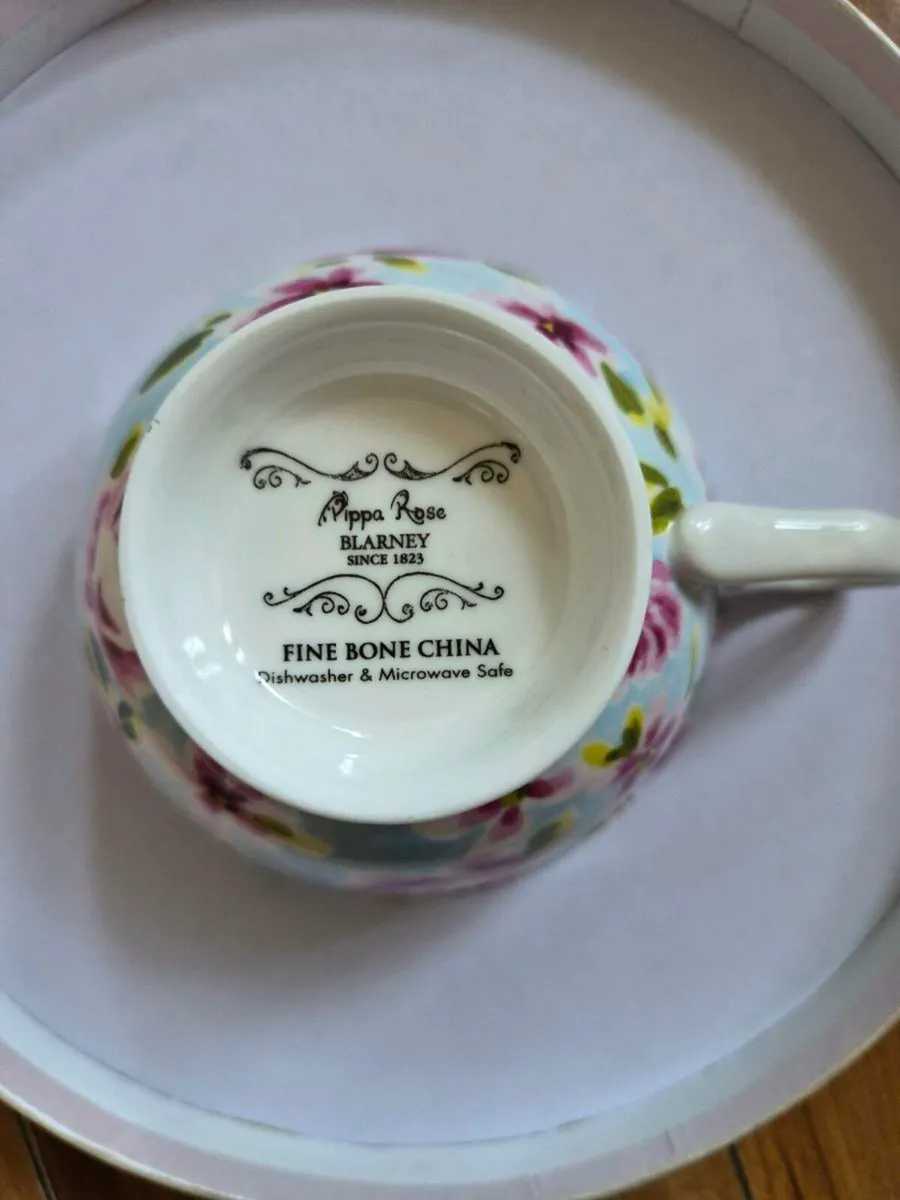 Fine Bone China Set - Image 4