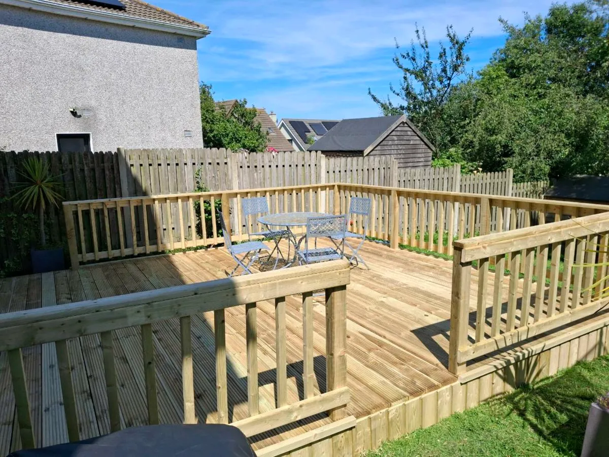 Fencing,gates,security, decking - Image 4
