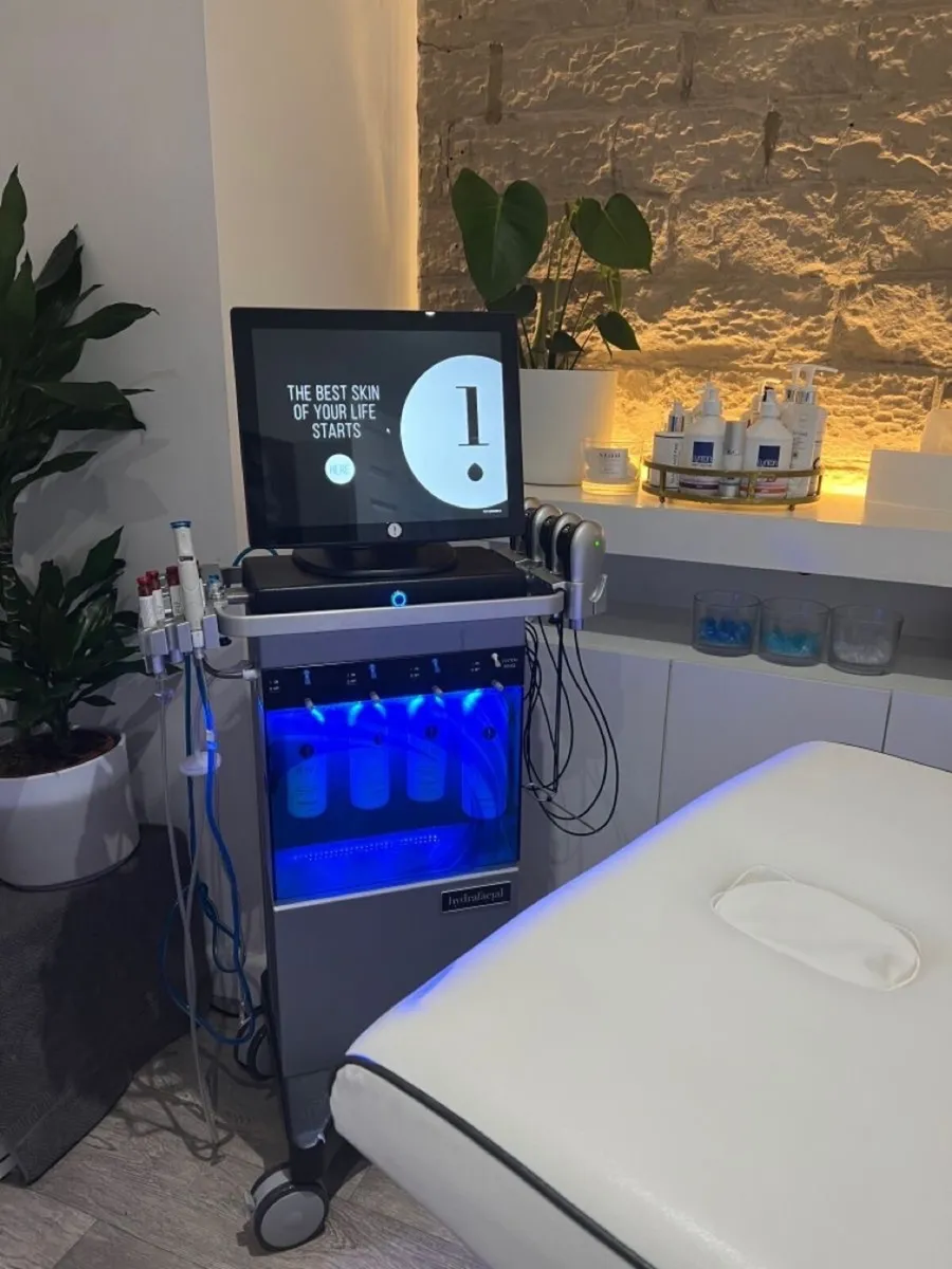 2024 HydraFacial MD Elite System (240V) + New - Image 1