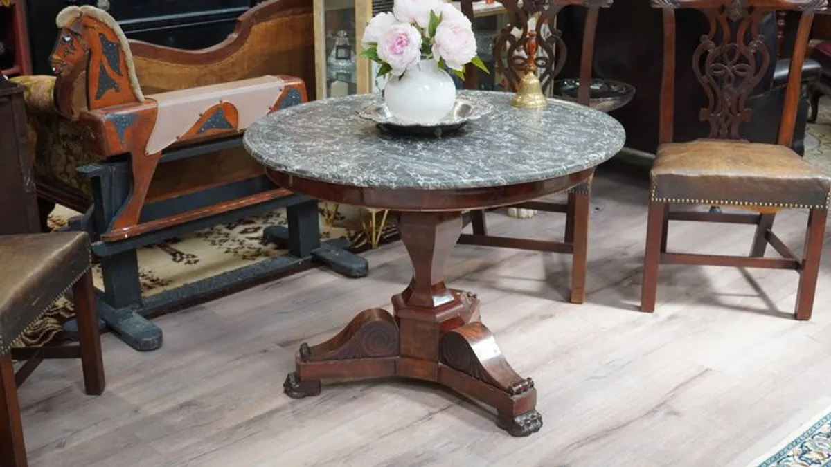 French 19th Century Mahogany Centre Table with Marble Top - Image 1