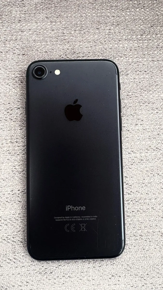 iPhone 7 32GB, Unlocked, Great Condition - Image 3