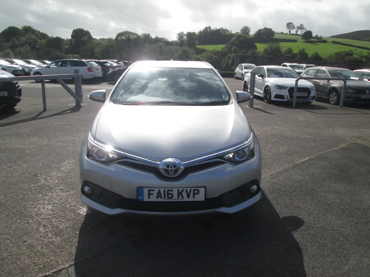 2016  TOYOTA  AURIS  1.6  D-4D  BUSINESS  EDITION - Image 3