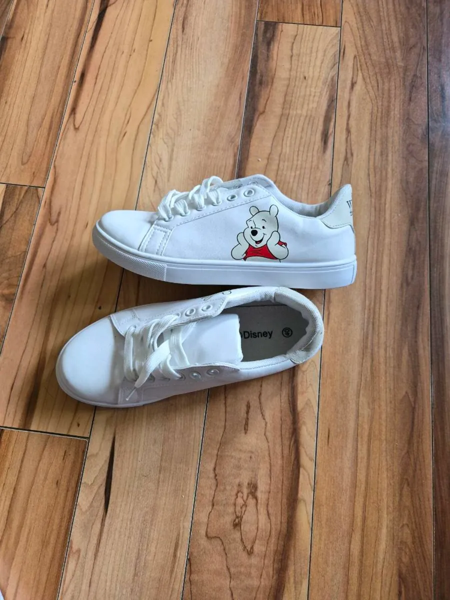 Ladies/Girls Trainers - Image 2