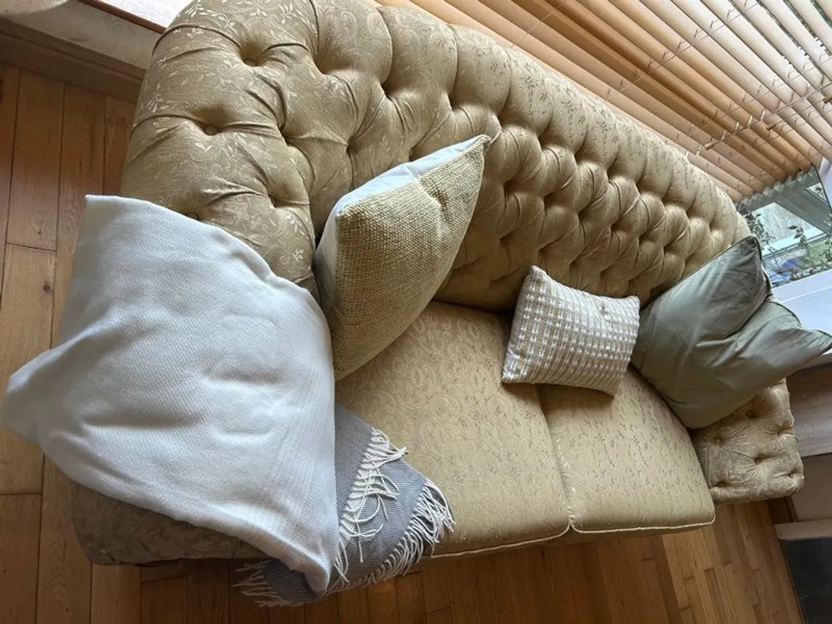 Sofa 3+2 Seater (chesterfield style) - Image 2