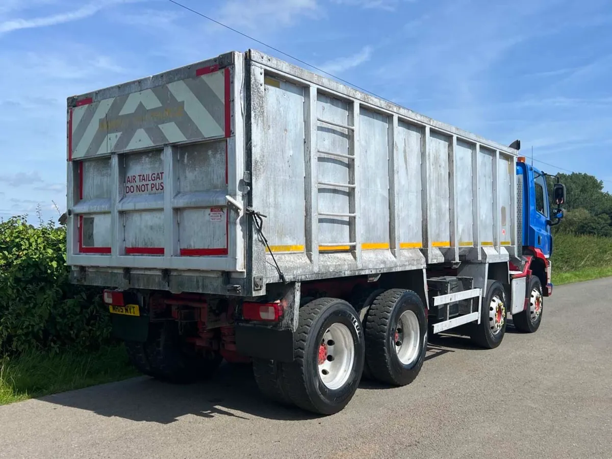8x4 Tipper with high sides wanted for moss - Image 3