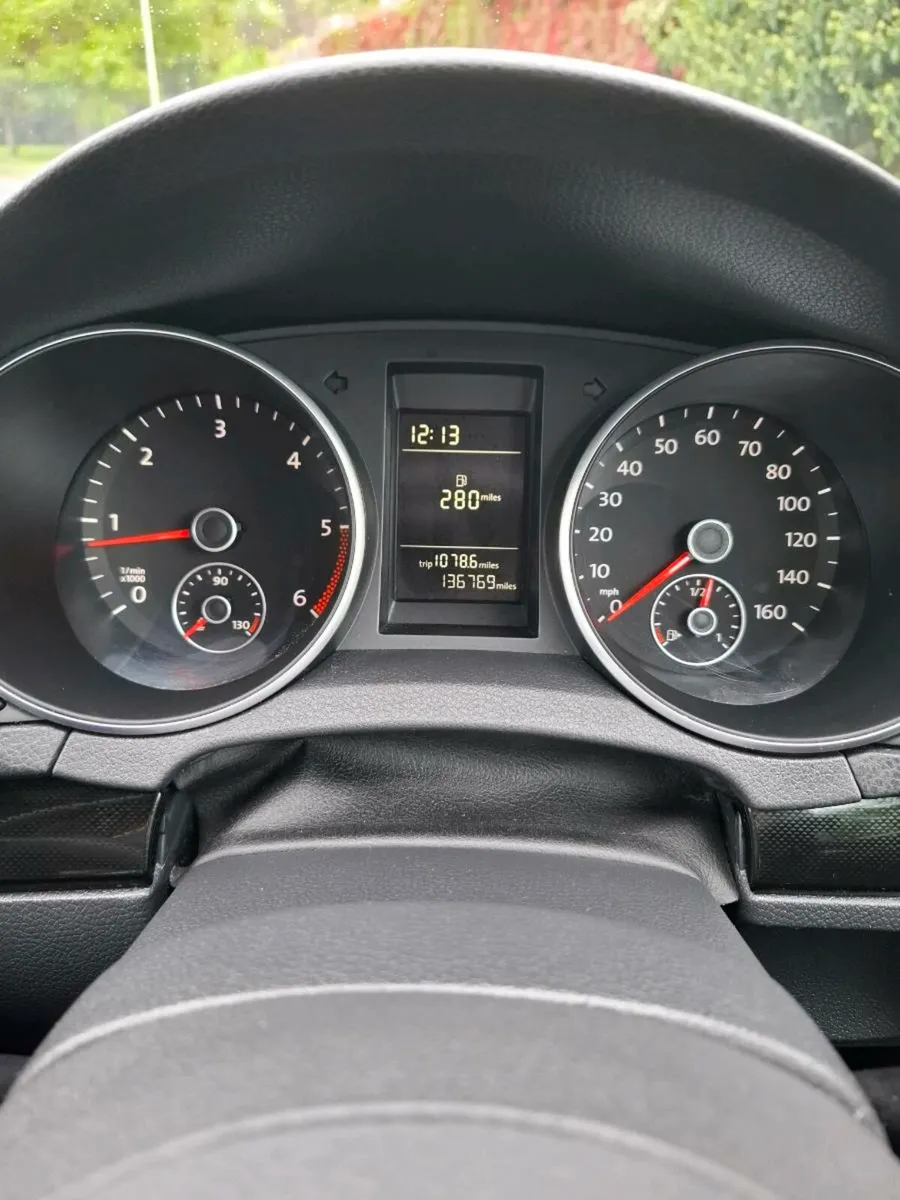 Volkswagen Golf 1.6 Diesel - Image 1