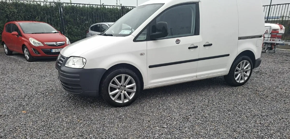 Vw caddy 2010 - Image 2