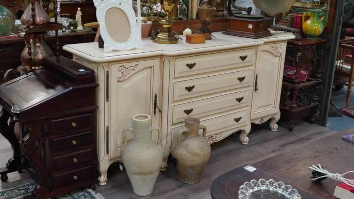 Elegant Vintage Sideboard with Ornate Detailing - Image 1