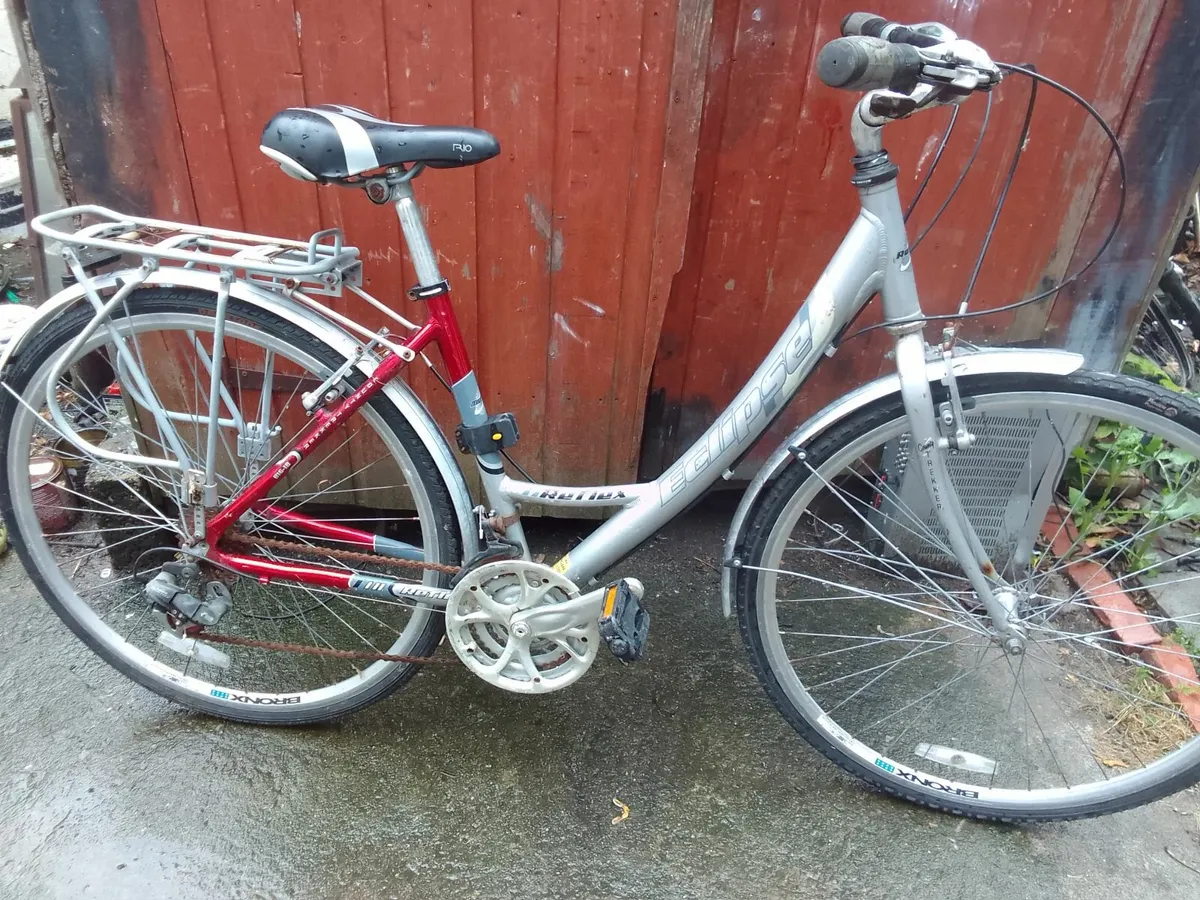 lady bike with lock for sale - Image 1