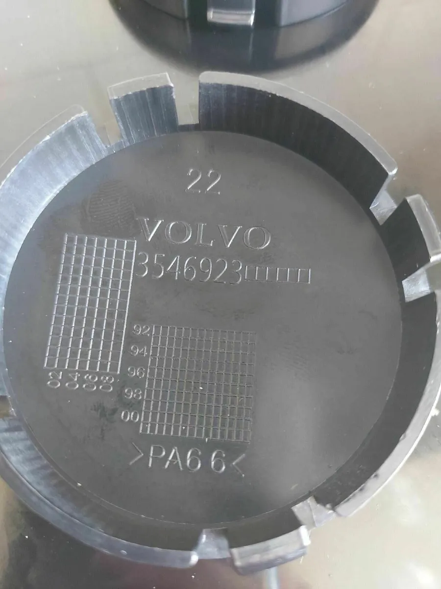 4 x Volvo Centre Caps - FREE POST - Image 3