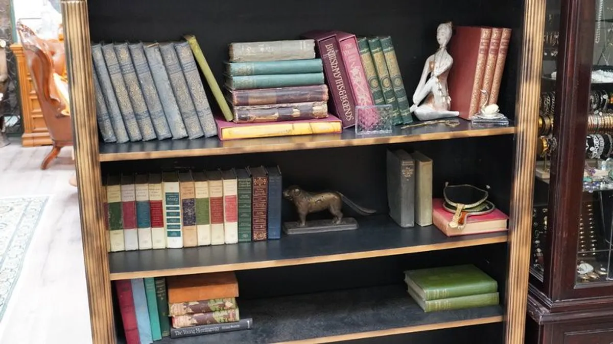 Large Display Bookcase - Image 4