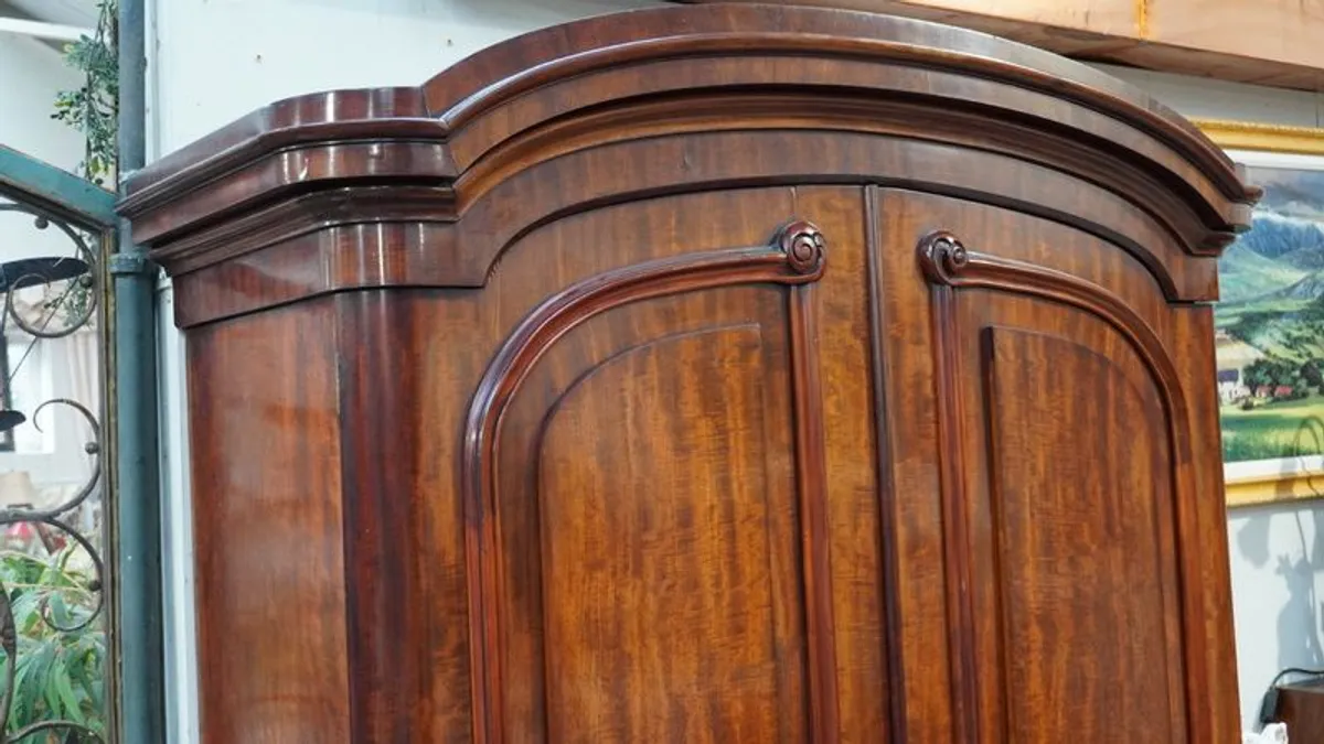 Original Victorian Mahogany Wardrobe c.1860 - Image 3