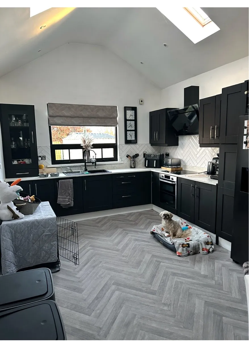 Kitchen - Image 2