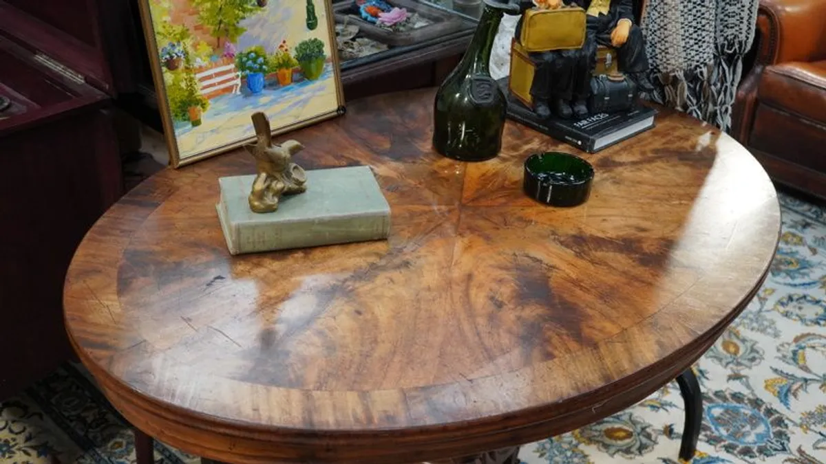 Victorian 3-Leg Pedestal Table - Image 2