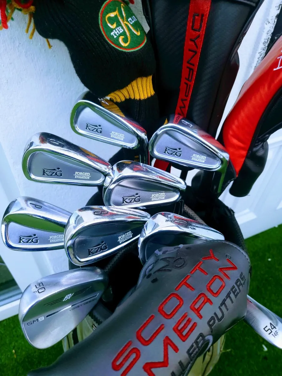 Set of Golf Clubs - Image 2