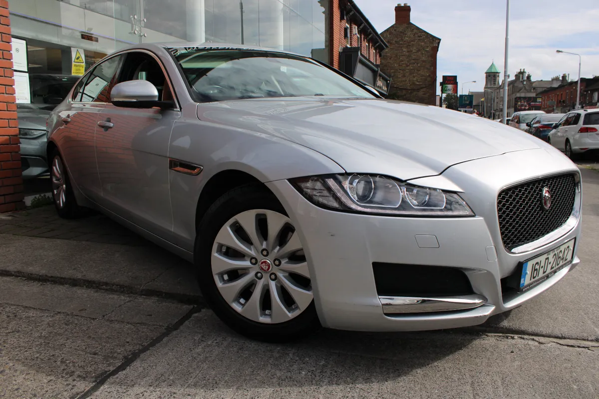 Jaguar XF 2.0 AUTO PRESTIGE 2016 *LOW KMS* - Image 2