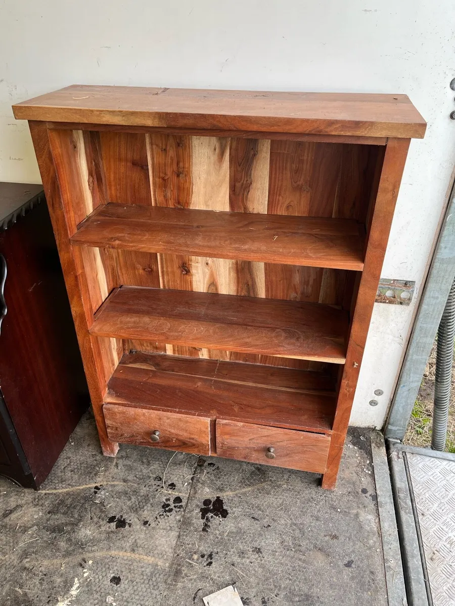 Bookshelf