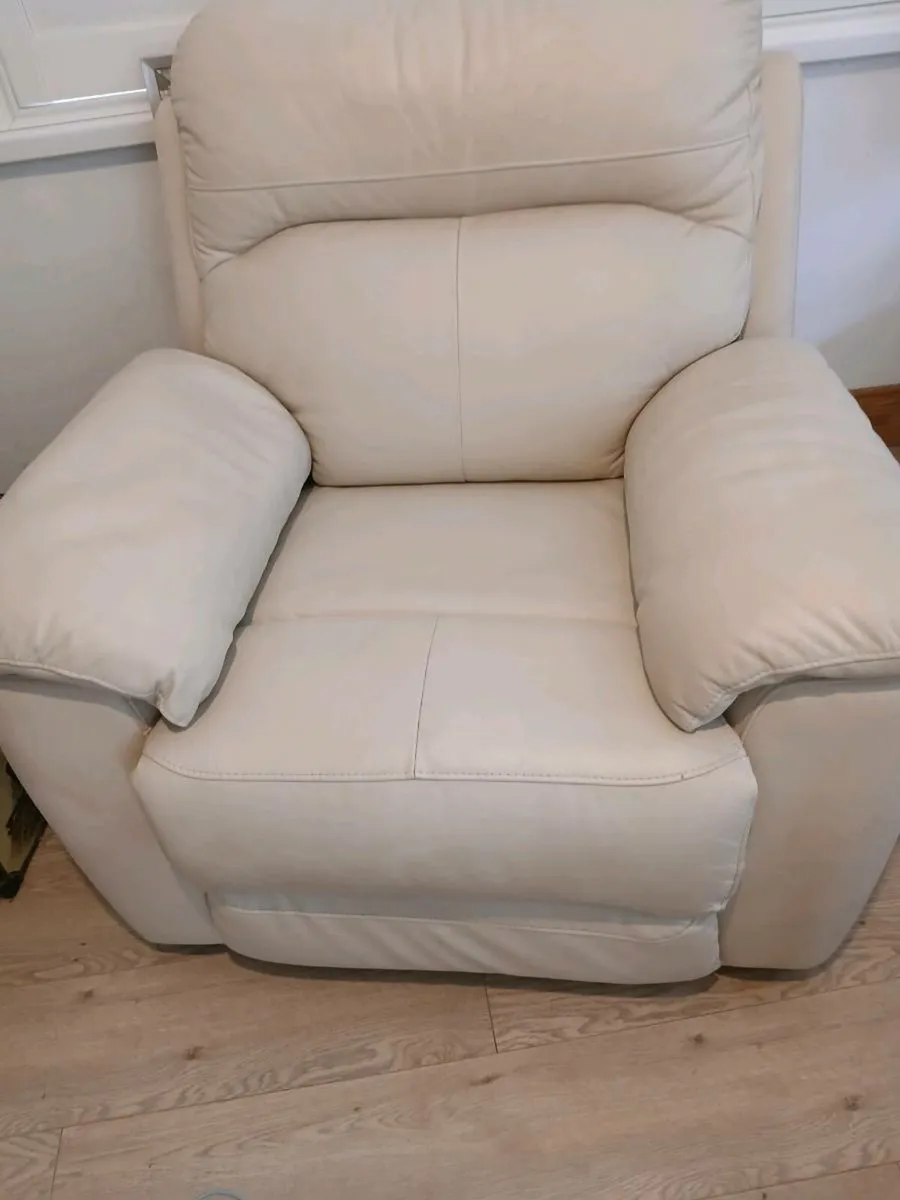 3 Seater and 1 seater Cream Leather recliners - Image 1