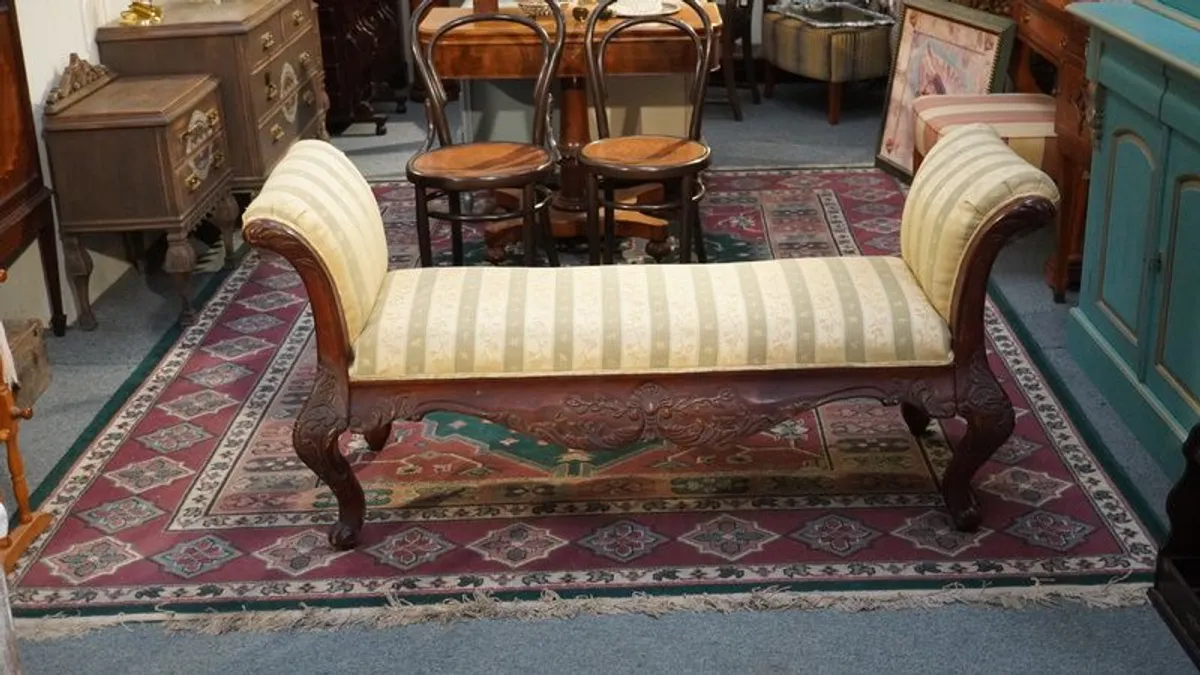 Vintage Spanish Window Seat - Exquisite Hand-Carved Elegance - Image 1