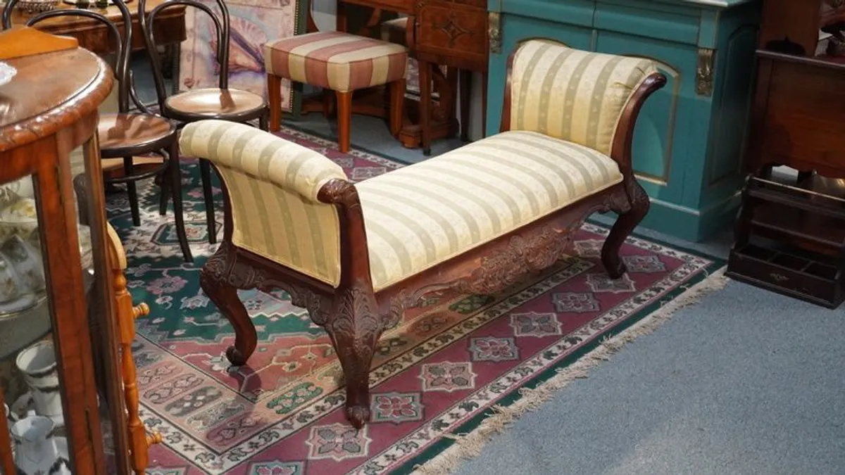Vintage Spanish Window Seat - Exquisite Hand-Carved Elegance - Image 2