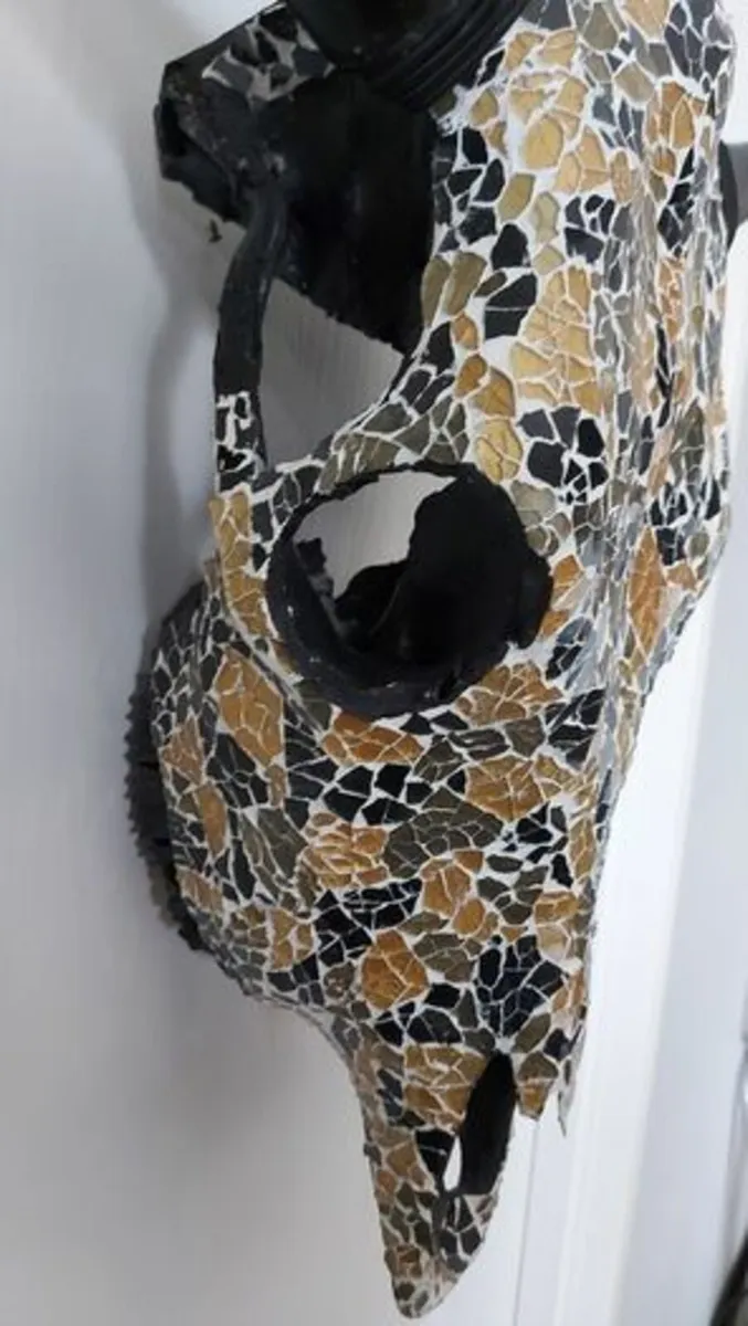 Glass Insert Bull Skull - Image 3