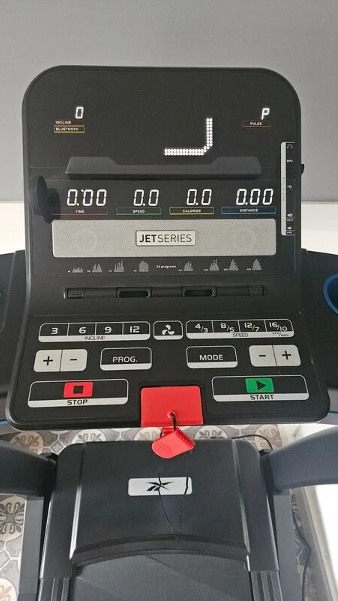 Reebok Jet 300 Treadmill - Image 2