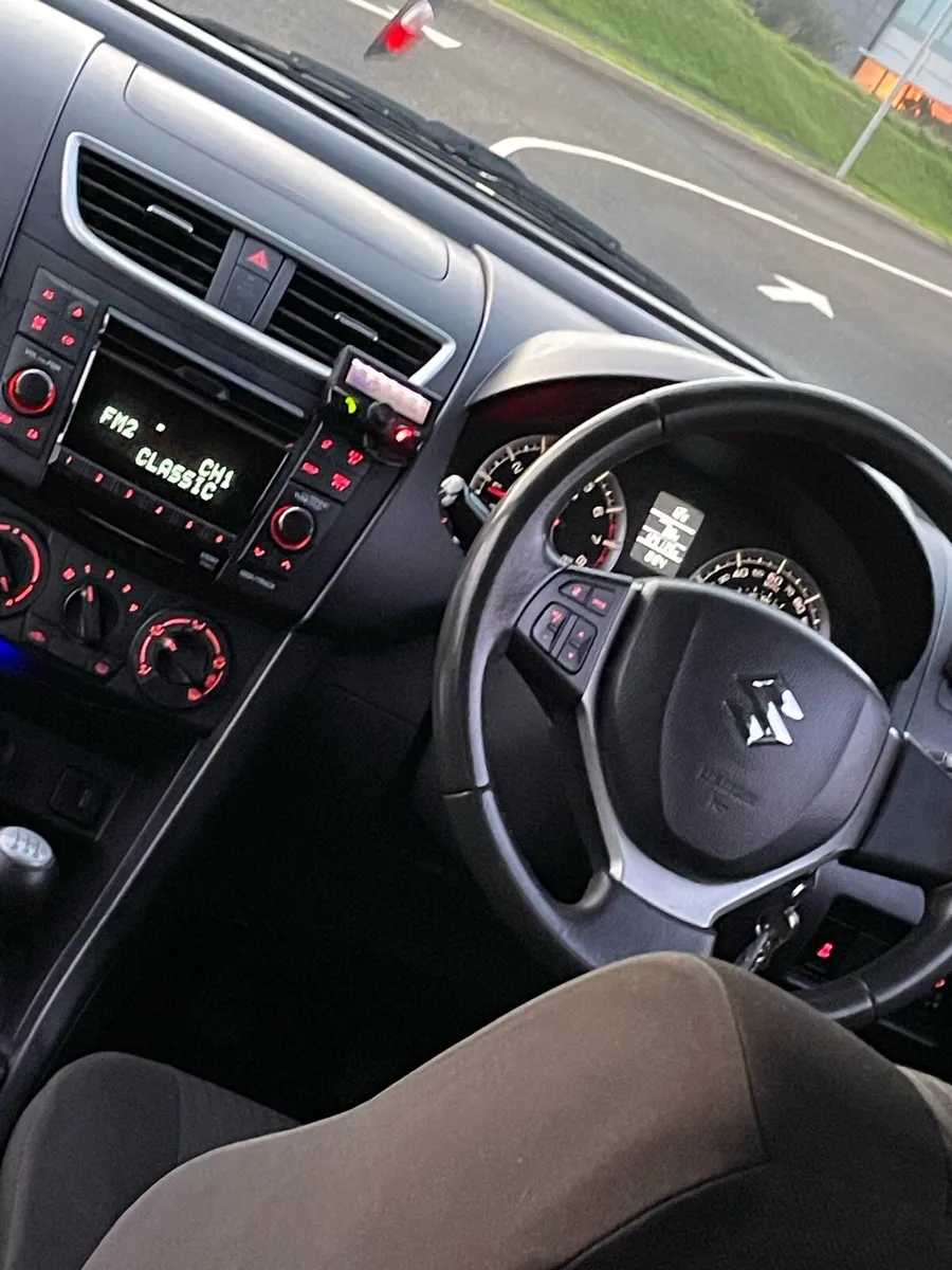 Suzuki Swift - Image 3