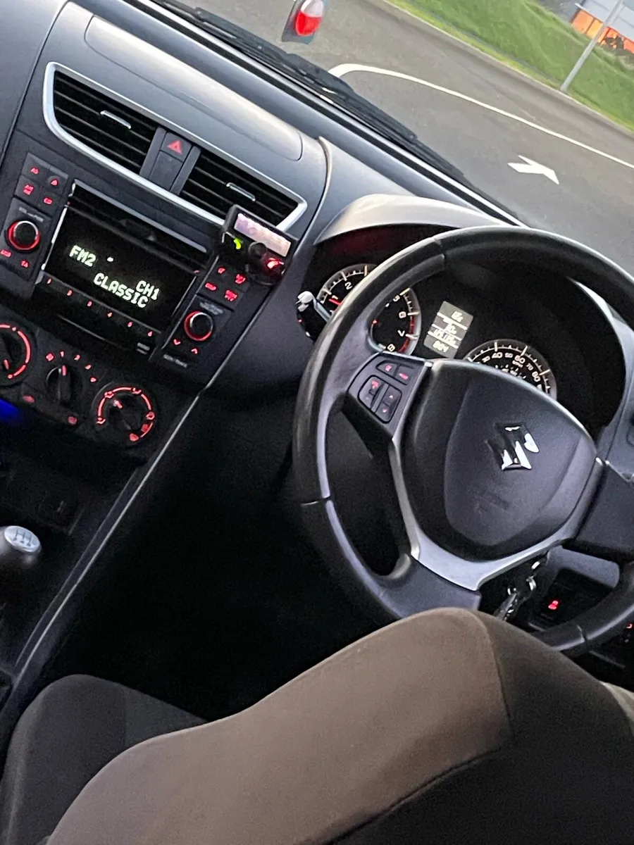 Suzuki Swift - Image 4