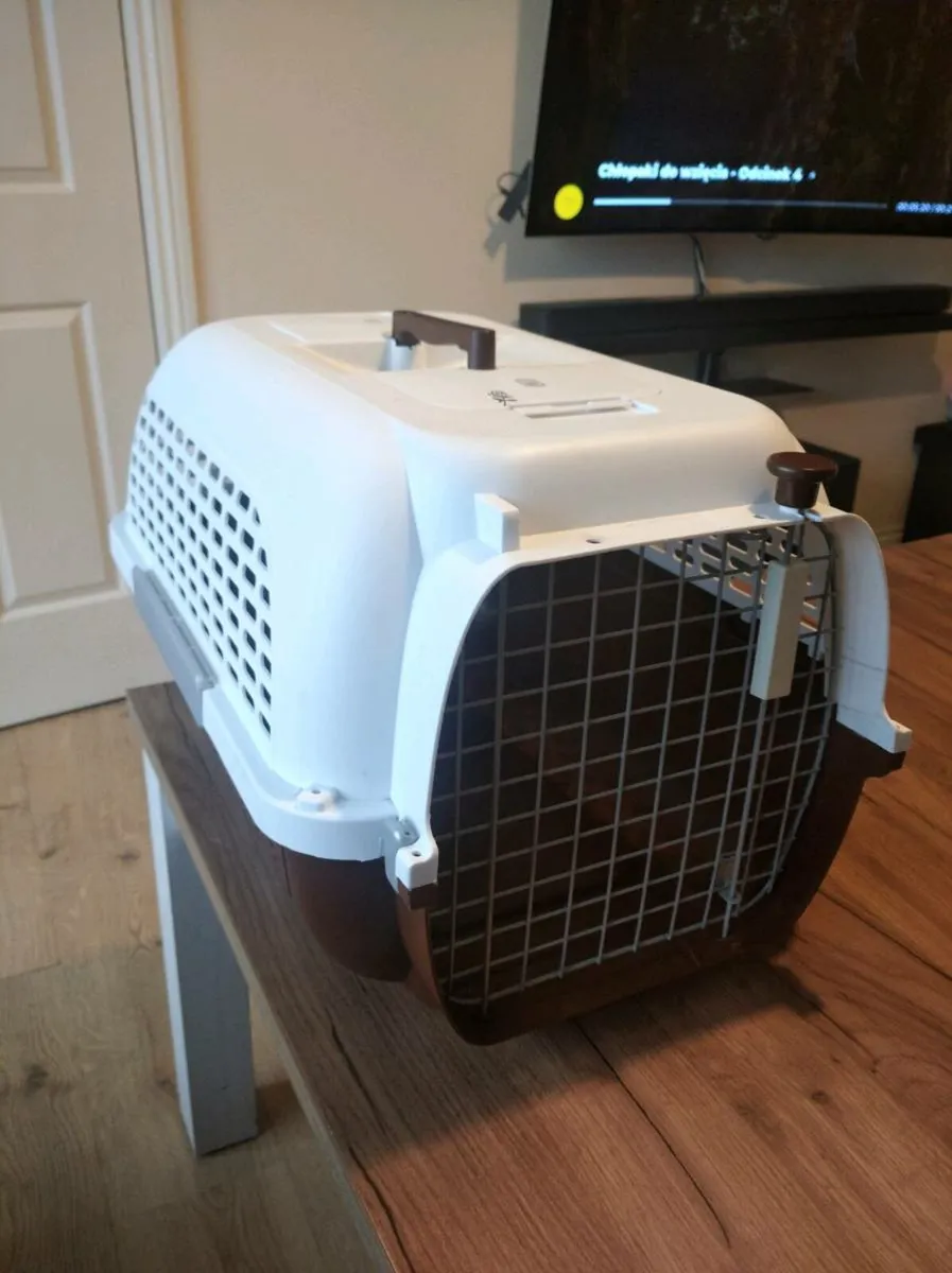 Dog carrier,transport box - Image 1