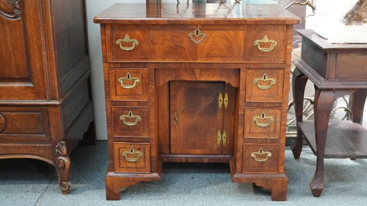 Victorian Rosewood Kneehole Desk - Queen Anne Manner - Image 2