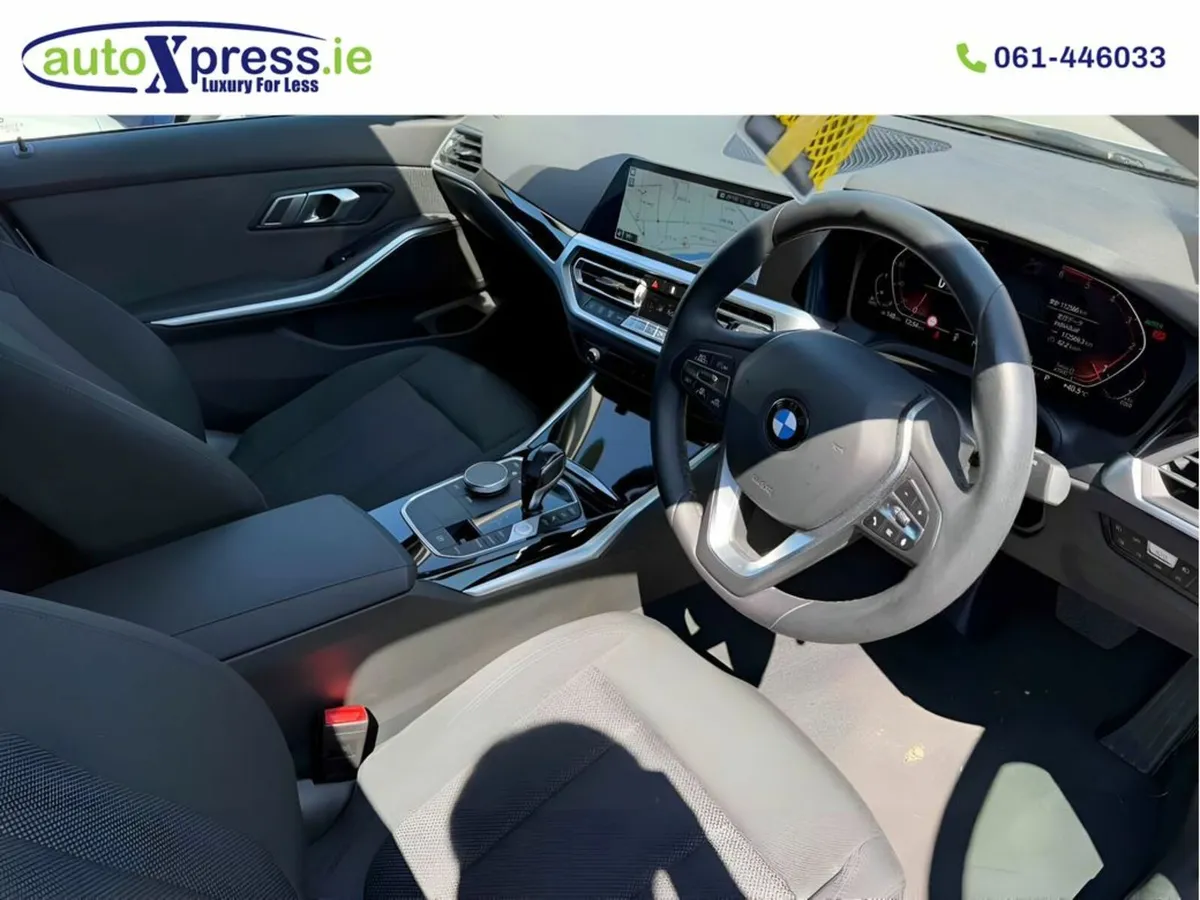 BMW 3-Series 320D XDRIVE 4WD Automatic, Reversing - Image 2