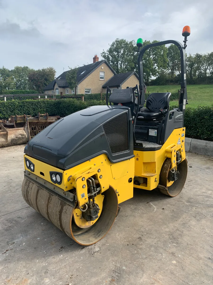 2021 BOMAG 120AD-5 - Image 1