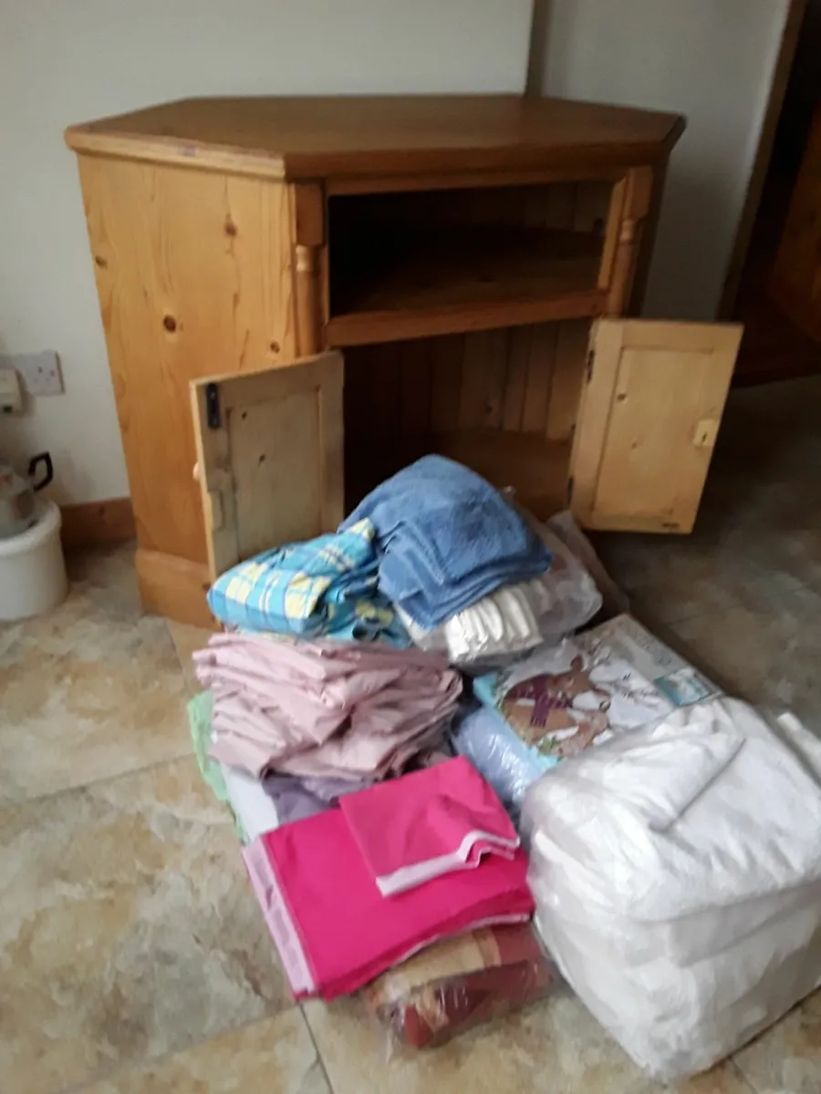 Large solid Pine unit plenty of storage - Image 2