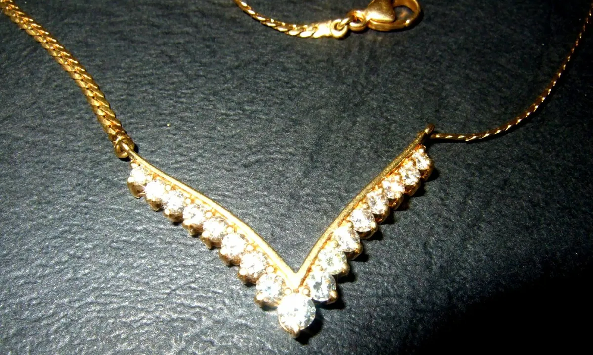 Vintage 18k Gold & Diamond Necklace - Image 4