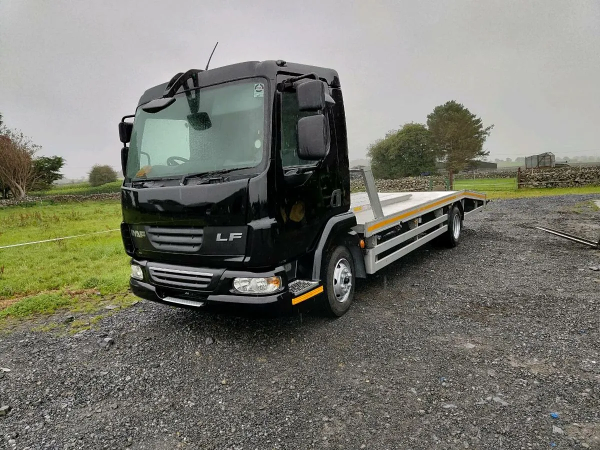 Recovery truck - Image 2